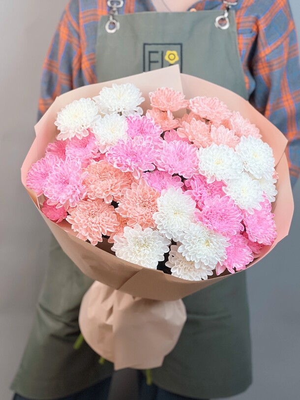 Букет из 9 кустовых хризантем сорта алтай, артикул F1448519 - 5500 рублей, доставка по городу. Flawery - доставка цветов