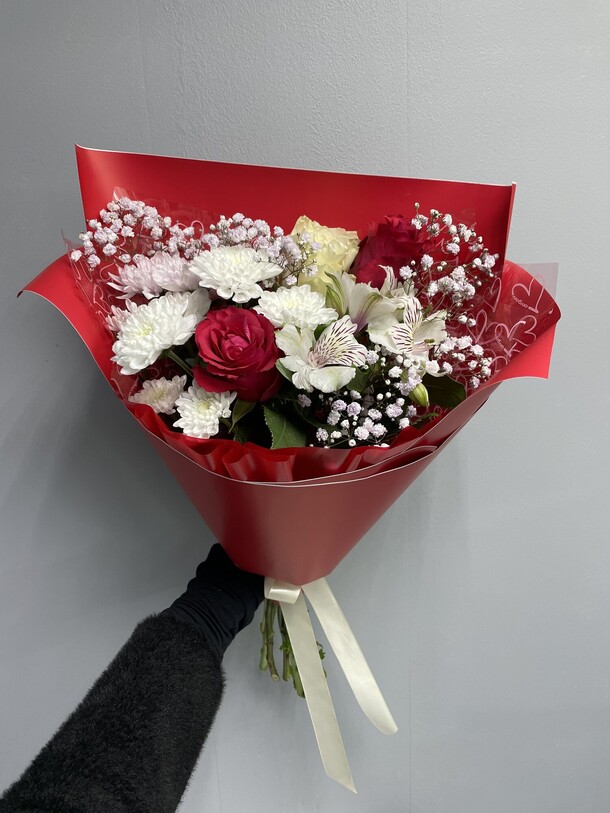 Алый закат, артикул F1332480 - 2300 рублей, доставка по городу. Flawery - доставка цветов