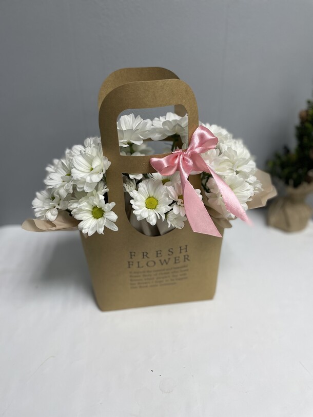 Хризантемы для тебя, артикул F1340294 - 1990 рублей, доставка по городу. Flawery - доставка цветов