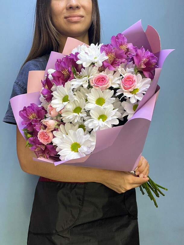 Букет нежный, артикул F1246783 - 4147 рублей, доставка по городу. Flawery - доставка цветов