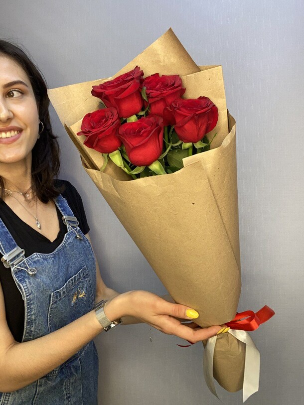 Красные розы, артикул F1247264 - 2000 рублей, доставка по городу. Flawery - доставка цветов