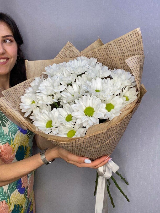 Хризантемы ромашки, артикул F1271995 - 4399 рублей, доставка по городу. Flawery - доставка цветов