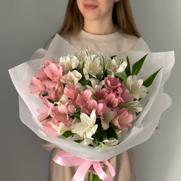 Лилия перуанская альстромерия, артикул F1272028 - 4400 рублей, доставка по городу. Flawery - доставка цветов