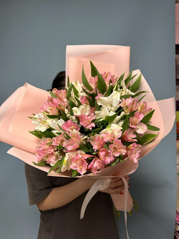 Альстромерия, артикул F1272078 - 5041 рублей, доставка по городу. Flawery - доставка цветов