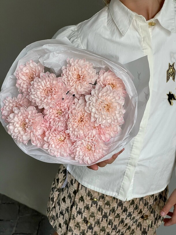 Почти георгин хризантема алтай персик, артикул F1315403 - 2400 рублей, доставка по городу. Flawery - доставка цветов