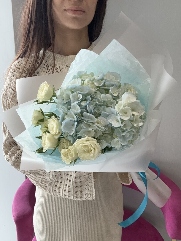 Гортензия, артикул F1330807 - 2591 рублей, доставка по городу. Flawery - доставка цветов