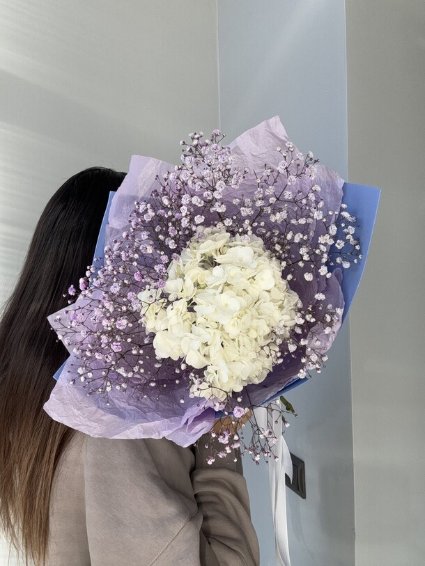 Гортензия и гипсофилла, артикул F1332914 - 2199 рублей, доставка по городу. Flawery - доставка цветов