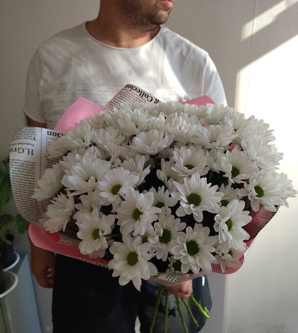 Букет хризантем, артикул F1072792 - 5500 рублей, доставка по городу. Flawery - доставка цветов