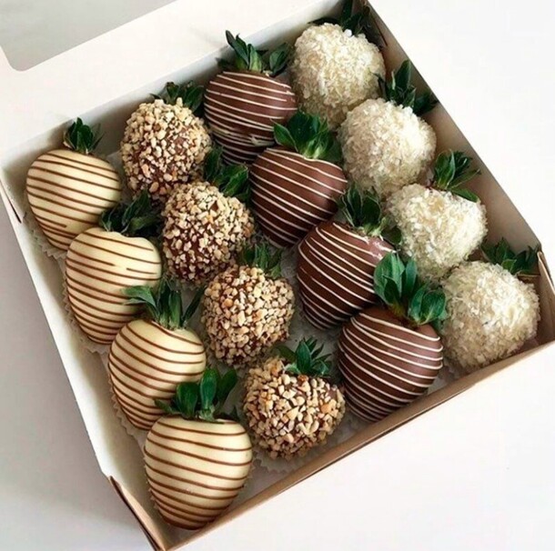 Клубника в шоколаде 9, артикул F1256708 - 4001 рублей, доставка по городу. Flawery - доставка цветов