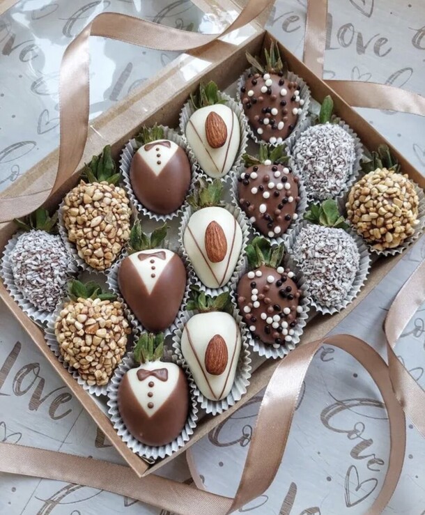 Клубника в шоколаде для любимого, артикул F1256809 - 3900 рублей, доставка по городу. Flawery - доставка цветов