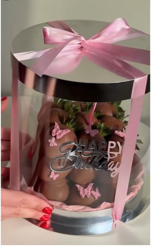 Клубника в шоколаде - торт, артикул F1327978 - 5909 рублей, доставка по городу. Flawery - доставка цветов