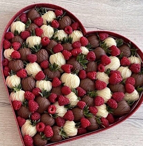 Сердце-гигант, артикул F1371315 - 10091 рублей, доставка по городу. Flawery - доставка цветов