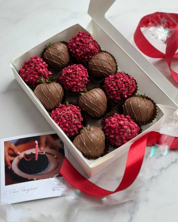 Клубника в шоколаде бархат 2, артикул F1374898 - 2640 рублей, доставка по городу. Flawery - доставка цветов