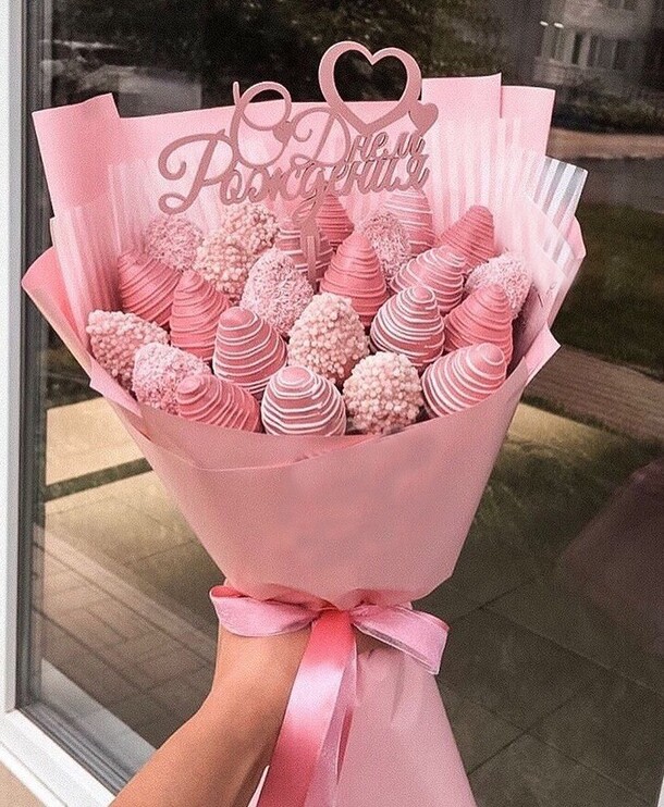 Розовая дымка - клубника в шоколаде, артикул F54252 - 4700 рублей, доставка по городу. Flawery - доставка цветов