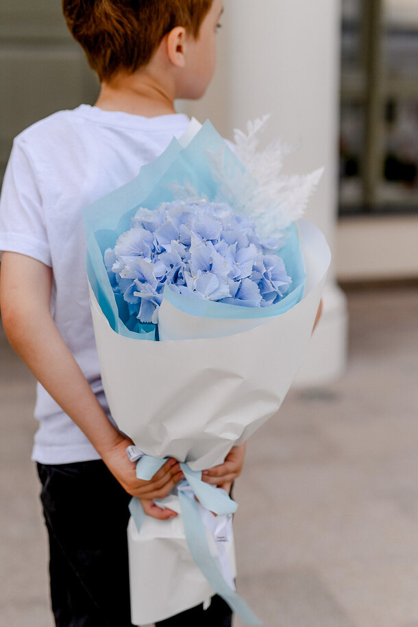 Букет "первый раз в первый класс blue", артикул F1209949 - 1900 рублей, доставка по городу. Flawery - доставка цветов