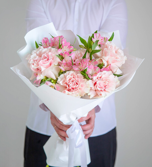 Букет из французских роз, артикул F1264396 - 4990 рублей, доставка по городу. Flawery - доставка цветов