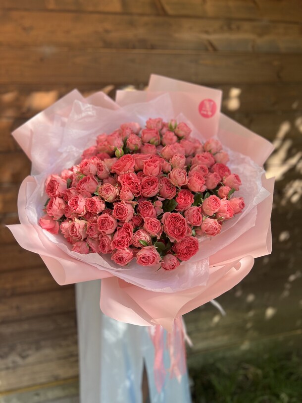 Пионовидные кустовые розы, артикул F1309822 - 17545 рублей, доставка по городу. Flawery - доставка цветов