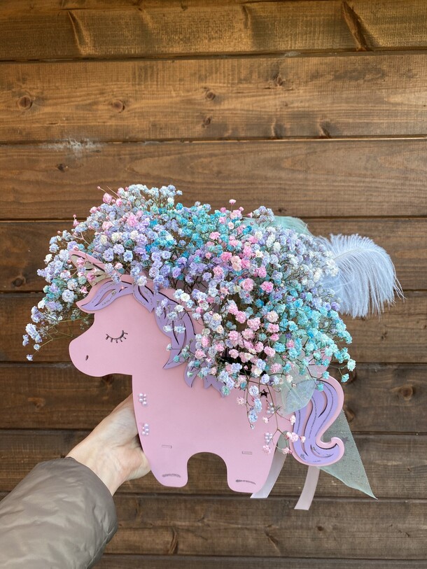 Единорожка разноцветная гипсофила, артикул F1371152 - 3590 рублей, доставка по городу. Flawery - доставка цветов