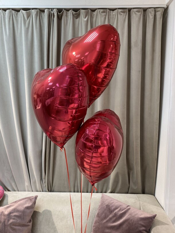 3 сердечка, артикул F1374533 - 1750 рублей, доставка по городу. Flawery - доставка цветов