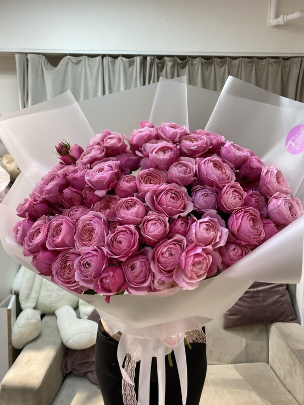 19 кустовых пион роз, артикул F1402536 - 12900 рублей, доставка по городу. Flawery - доставка цветов