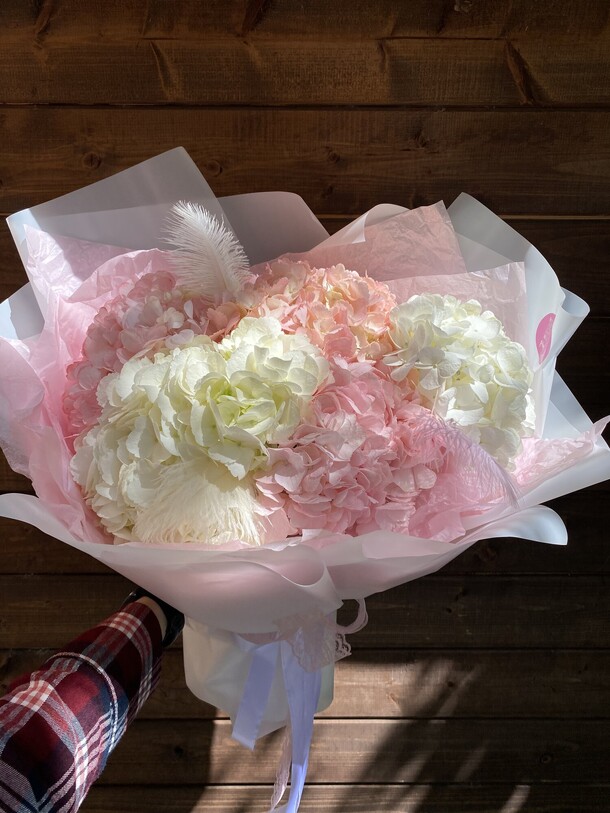 Гортензии 5, артикул F1422155 - 5500 рублей, доставка по городу. Flawery - доставка цветов