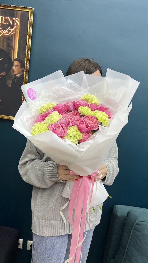 Самой яркой, артикул F1522514 - 7700 рублей, доставка по городу. Flawery - доставка цветов