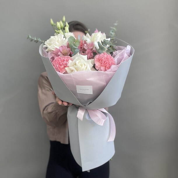 Тёплый grey, артикул F1272800 - 4490 рублей, доставка по городу. Flawery - доставка цветов