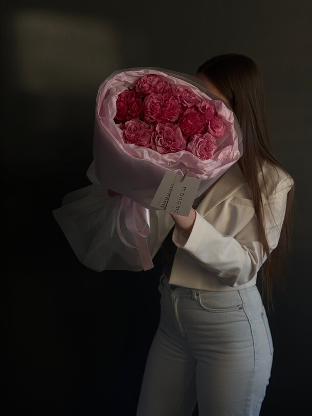 Букет с французскими розами, артикул F1374800 - 5100 рублей, доставка по городу. Flawery - доставка цветов