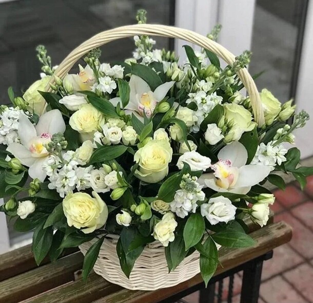 Белое солнце, артикул F1086757 - 16652 рублей, доставка по городу. Flawery - доставка цветов