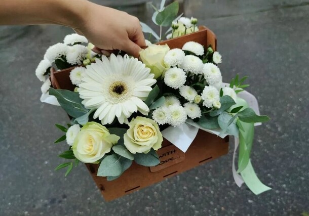 Белое солнце, артикул F1086763 - 6024 рублей, доставка по городу. Flawery - доставка цветов