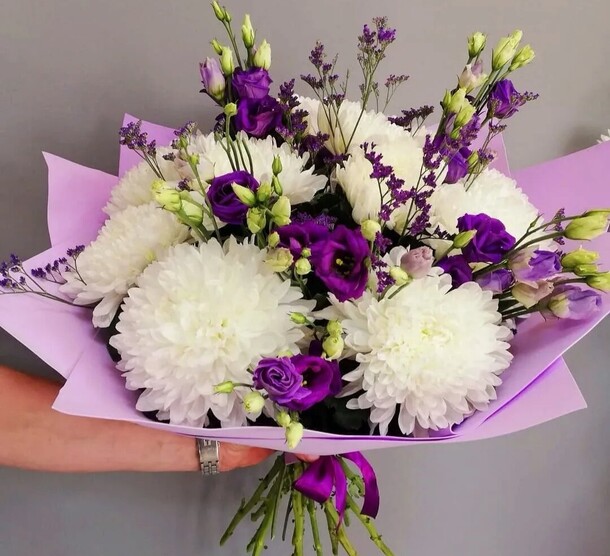 Фиолетовый фламинго, артикул F1090267 - 12047 рублей, доставка по городу. Flawery - доставка цветов