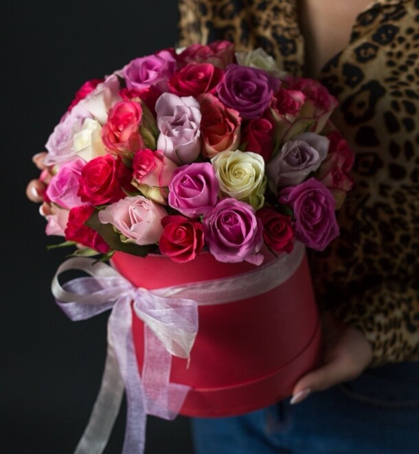 Микс розы, артикул F1090272 - 10541 рублей, доставка по городу. Flawery - доставка цветов