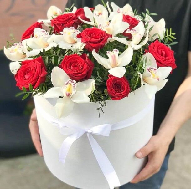 Млечный путь, артикул F1096724 - 13641 рублей, доставка по городу. Flawery - доставка цветов