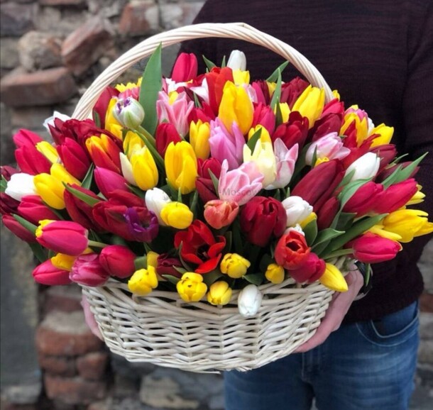 Взрывной микс, артикул F1100286 - 24273 рублей, доставка по городу. Flawery - доставка цветов