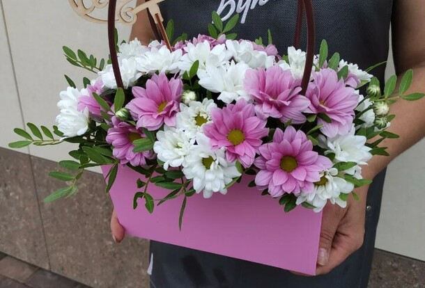 Слайд, артикул F1157071 - 5844 рублей, доставка по городу. Flawery - доставка цветов