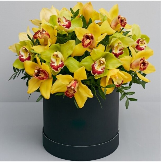 Яркие краски, артикул F1158686 - 13640 рублей, доставка по городу. Flawery - доставка цветов