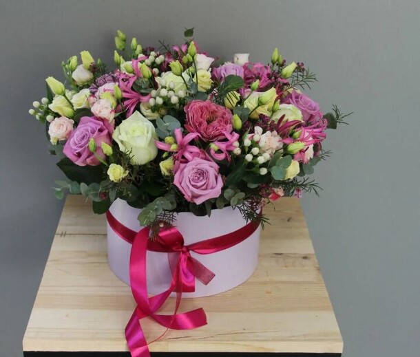 Микс радость, артикул F1158687 - 13057 рублей, доставка по городу. Flawery - доставка цветов