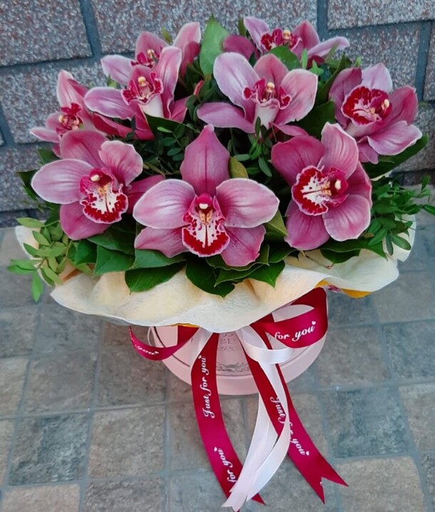 Рига, артикул F1168383 - 9160 рублей, доставка по городу. Flawery - доставка цветов