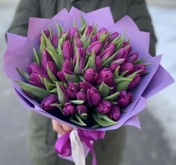 Фиалка, артикул F1176053 - 13837 рублей, доставка по городу. Flawery - доставка цветов