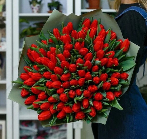 Страсть, артикул F1176060 - 31765 рублей, доставка по городу. Flawery - доставка цветов