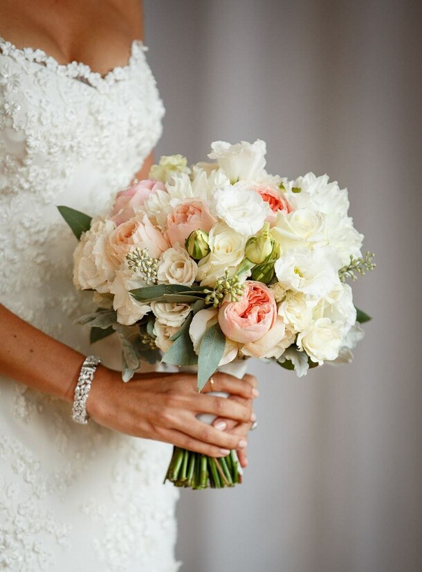 Букет невесты, артикул F1166973 - 10688 рублей, доставка по городу. Flawery - доставка цветов