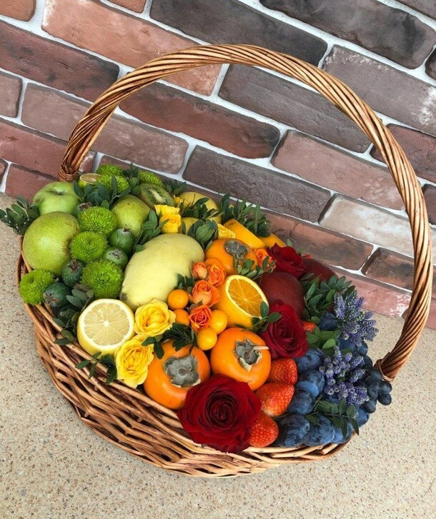 Корзина " для любимых", артикул F1168162 - 8000 рублей, доставка по городу. Flawery - доставка цветов