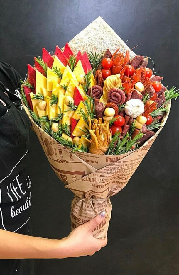 Букет "мужской", артикул F1168210 - 6001 рублей, доставка по городу. Flawery - доставка цветов