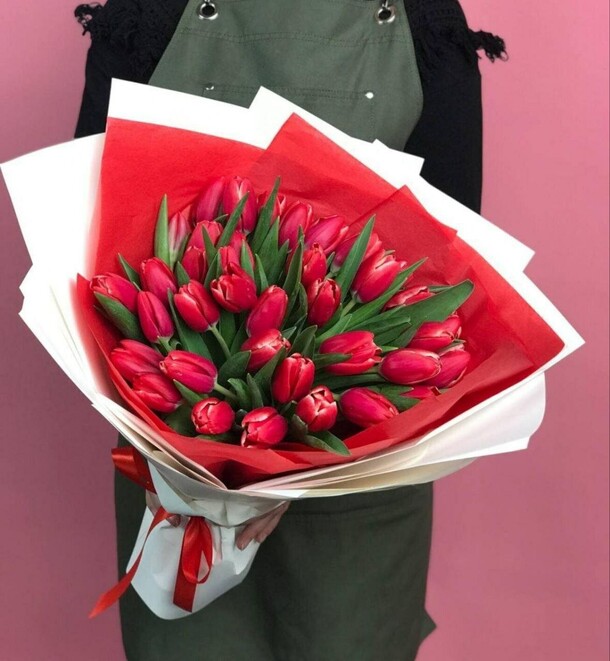 Букет "романтика", артикул F1168301 - 9970 рублей, доставка по городу. Flawery - доставка цветов