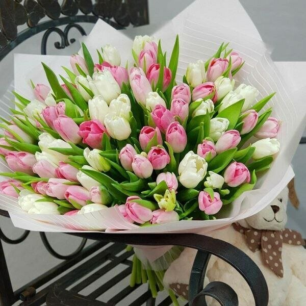 Букет тюльпанов "душа весны", артикул F1168335 - 19150 рублей, доставка по городу. Flawery - доставка цветов