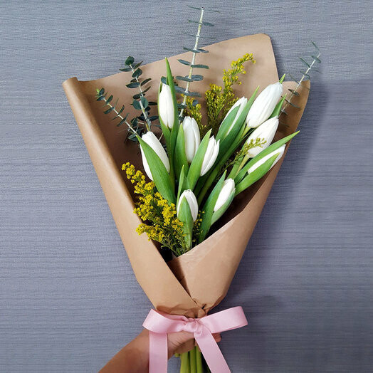 Букет тюльпанов, артикул F1172074 - 2000 рублей, доставка по городу. Flawery - доставка цветов