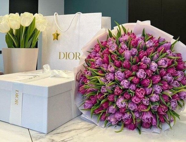 Букет тюльпанов "xxl", артикул F1172131 - 36000 рублей, доставка по городу. Flawery - доставка цветов