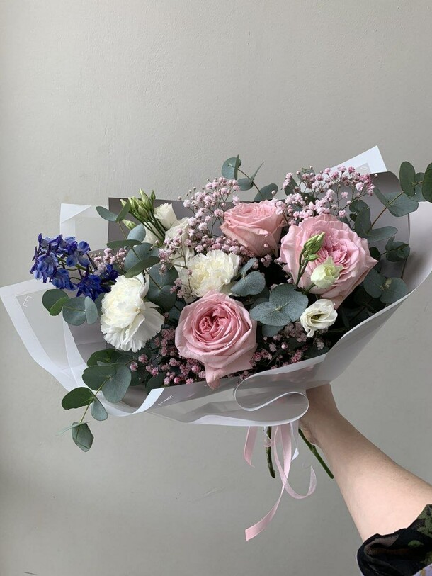 Букет цветов, артикул F1172154 - 7400 рублей, доставка по городу. Flawery - доставка цветов