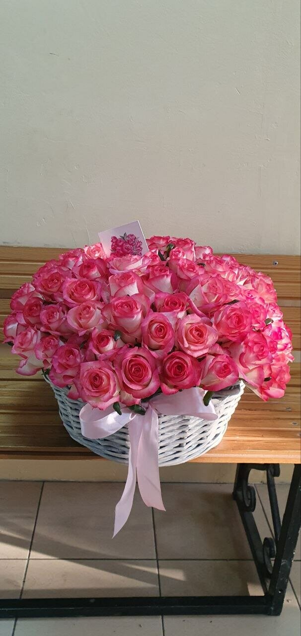 Корзина из роз, артикул F1195069 - 28001 рублей, доставка по городу. Flawery - доставка цветов