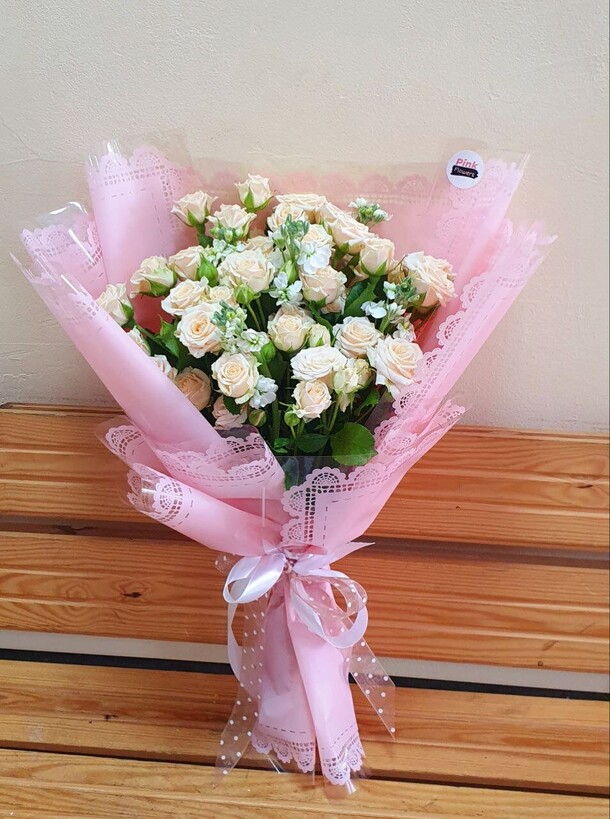 Букет роз, артикул F1199596 - 4200 рублей, доставка по городу. Flawery - доставка цветов